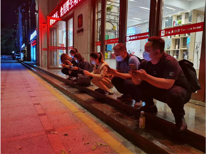 舞臺(tái)設(shè)備